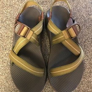 Men's Chacos size 11M